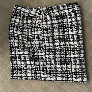 Black and white pencil skirt